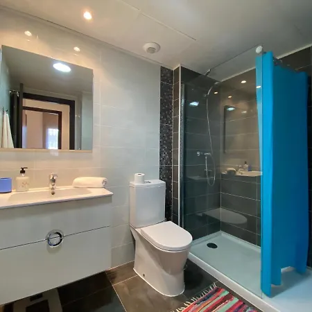 Impresionante Piso De Planta Baja Cerca Al Mar