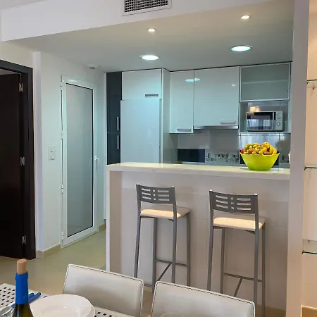 Impresionante Piso De Planta Baja Cerca Al Mar * 또레비에하