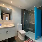 Impresionante Piso De Planta Baja Cerca Al Mar!