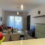 Apartmán Impresionante Piso De Planta Baja Cerca Al Mar! *