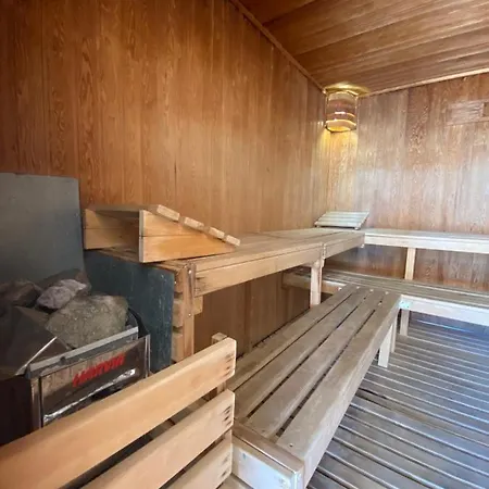 Impresionante Piso De Planta Baja Cerca Al Mar * טורבייחה