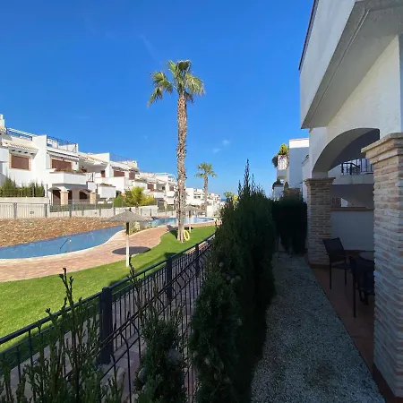 아파트 Impresionante Piso De Planta Baja Cerca Al Mar!