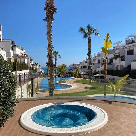 Apartamento Increíble A 200 M De La Playa Torrevieja