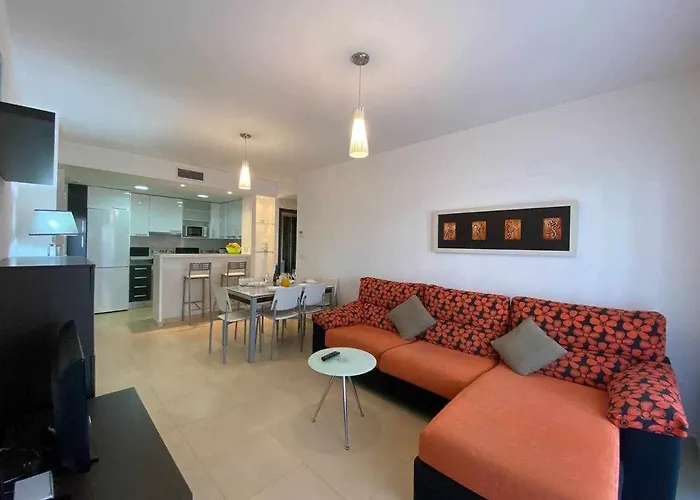 Impresionante Piso De Planta Baja Cerca Al Mar! Τορεβιέχα