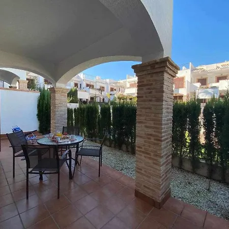 Impresionante Piso De Planta Baja Cerca Al Mar Torrevieja