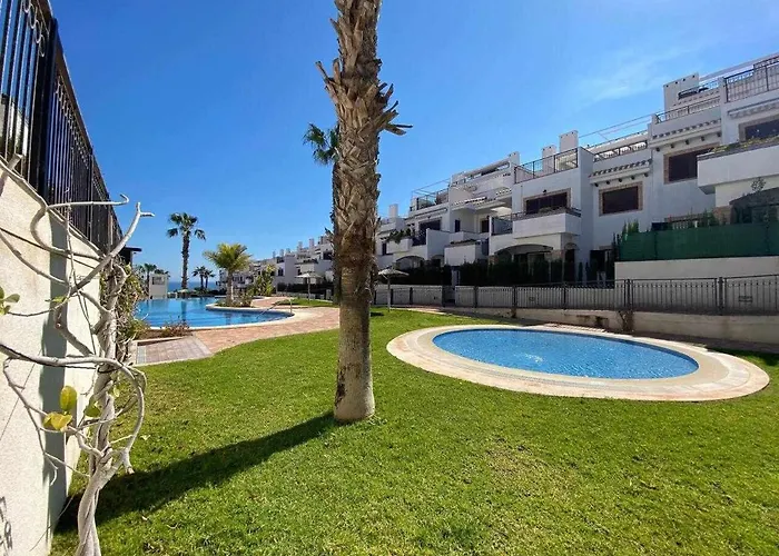 Impresionante Piso De Planta Baja Cerca Al Mar! * Torrevieja