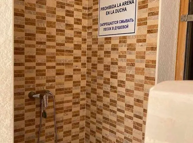 Impresionante Piso De Planta Baja Cerca Al Mar! Lägenhet *